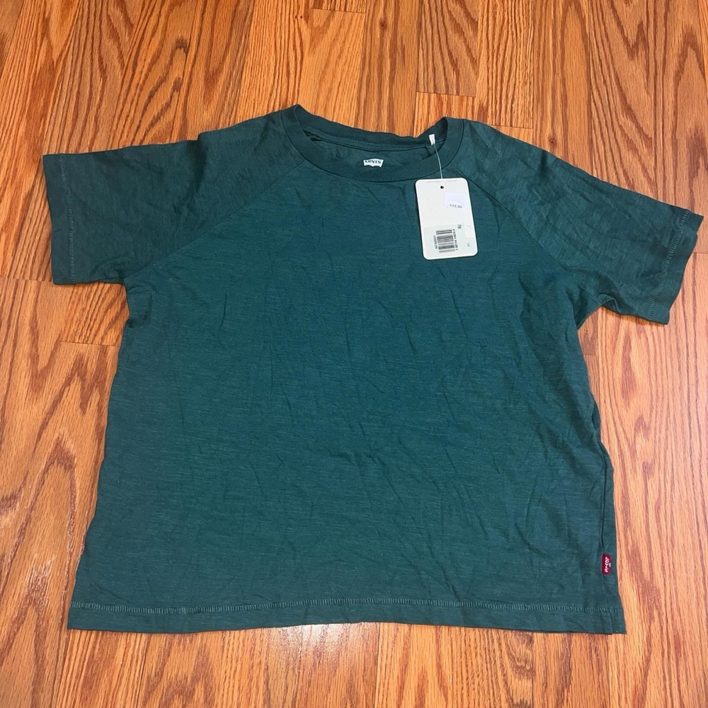 Levi's green short sleeve t-shirt, Size XS Standard fit